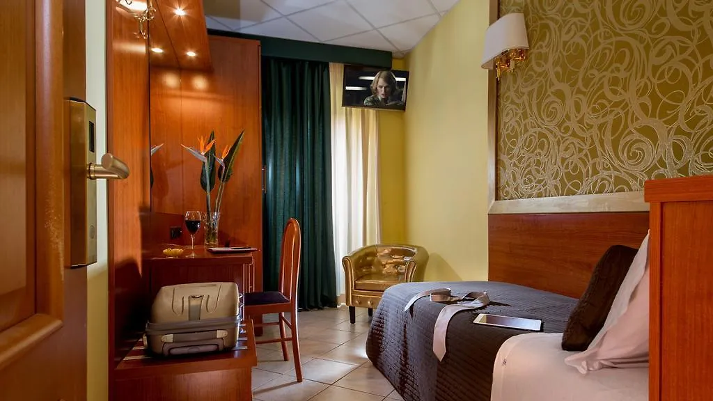 Bed and Breakfast Ad Hoc Domus Colosseo Рим Отель типа 