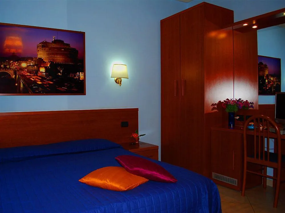 Bed and Breakfast Ad Hoc Domus Colosseo Рим