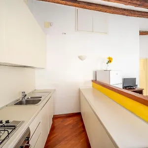 corte-sconta-apartment.hotelinveneto.com/