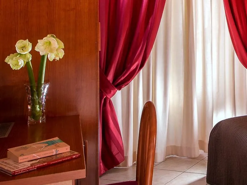 In Roma Vale&Hillary Colosseo B&B Отель типа 
